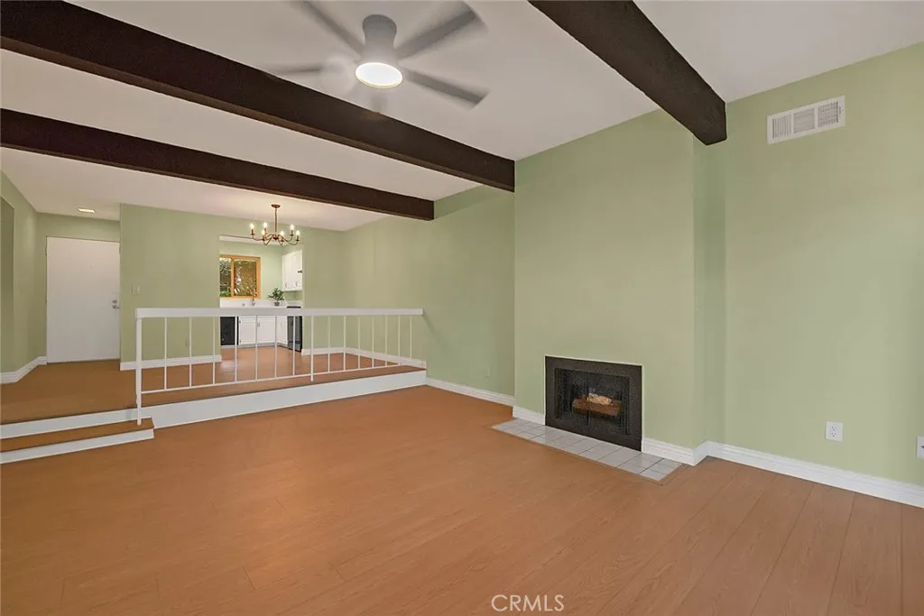 https://cdn.realtyfeed.com/cdn/127/306549306/69e91f32d8706bd4721ea217d0ecd556.webp