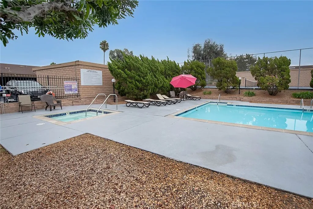 https://cdn.realtyfeed.com/cdn/127/306549306/7043bb44ada38a549dfb1f55f9044958.webp