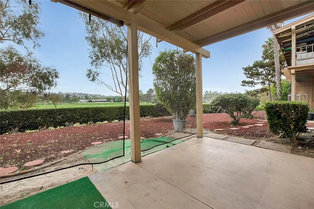 https://cdn.realtyfeed.com/cdn/127/306549306/8c53303add7a162d3ca02bf71a59459c.webp