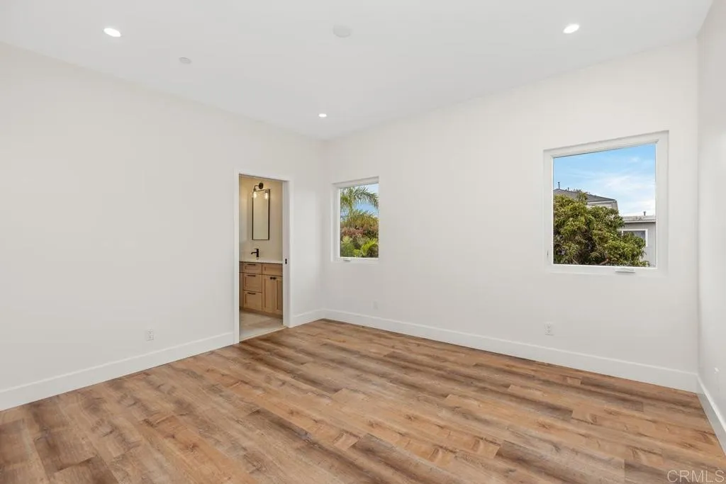 https://cdn.realtyfeed.com/cdn/127/306549312/de214b45f6ca0a03e88ac5b56e7a7b25.webp