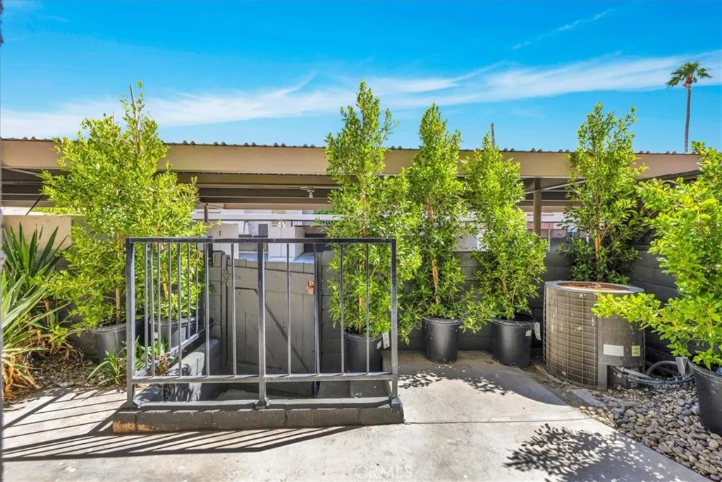 2120 Indian Canyon, Palm Springs, CA, 92262