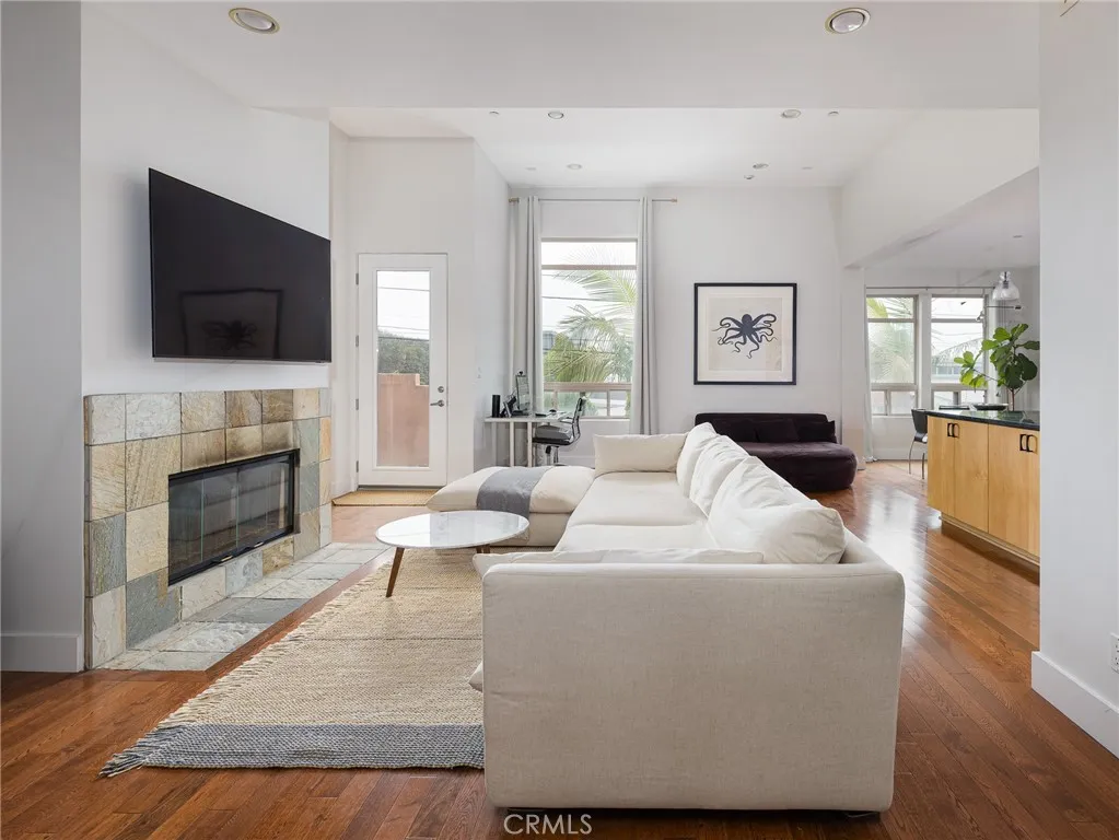 1225 E Grand Avenue Unit B, El Segundo, CA 90245 - Photo 3 of 21, El Segundo, CA