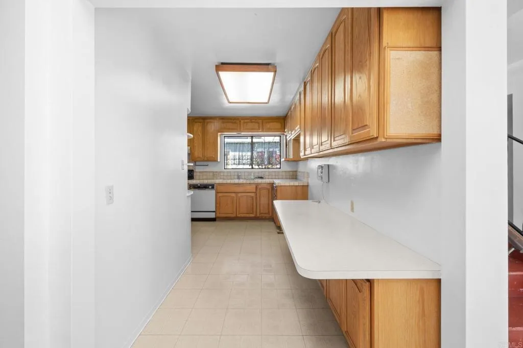 https://cdn.realtyfeed.com/cdn/127/306549374/02e2b18b5136fc0db579ff0638fa9941.webp