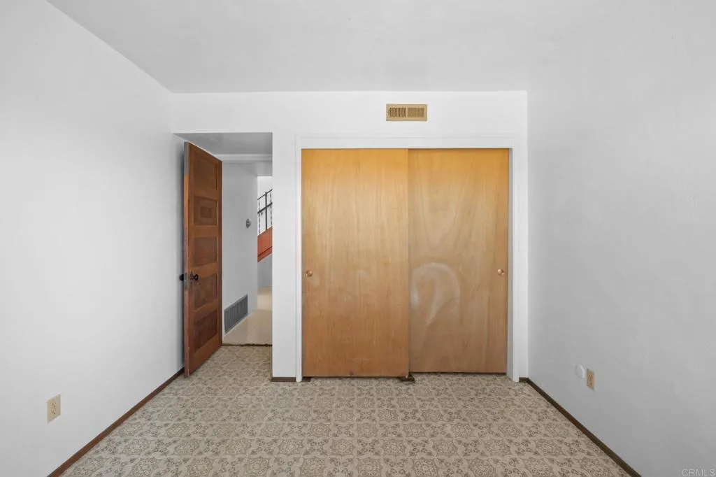 https://cdn.realtyfeed.com/cdn/127/306549374/e24411c6f791c79ec8d34c1d77b85f33.webp