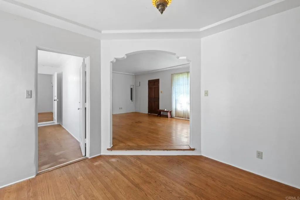 https://cdn.realtyfeed.com/cdn/127/306549374/e2e4b43e731bba7b2827fe65392ce90b.webp