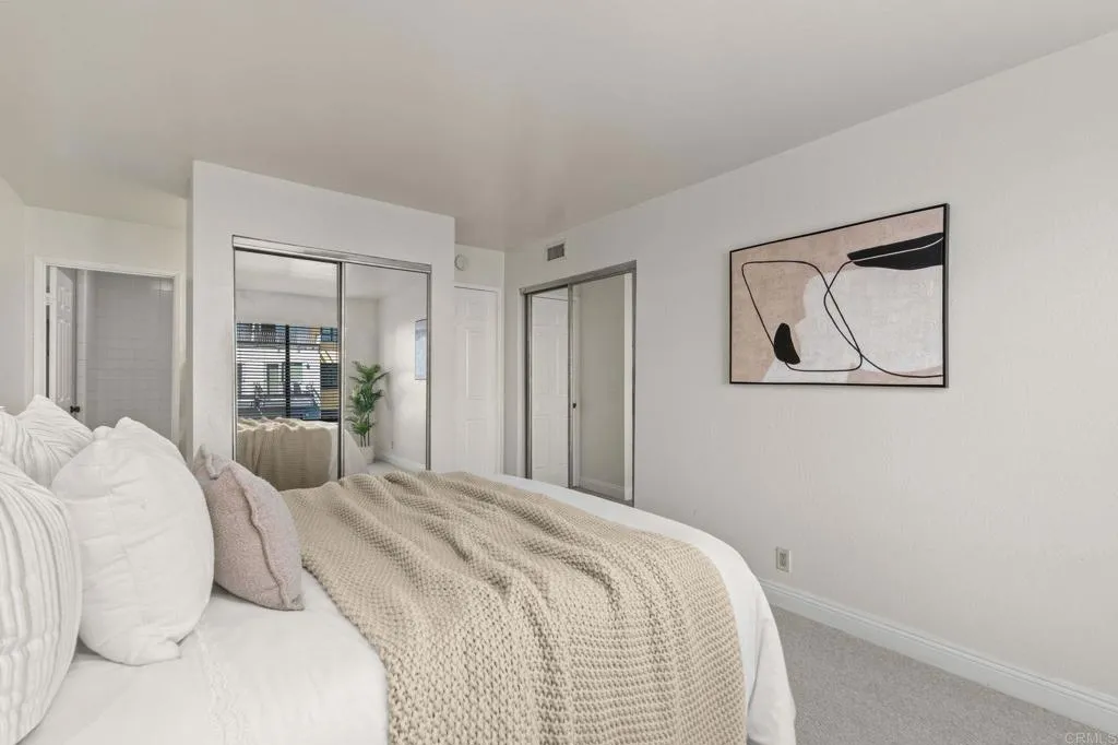 https://cdn.realtyfeed.com/cdn/127/306549478/4eaa7c0ee0bd1230ee201514de17db7c.webp
