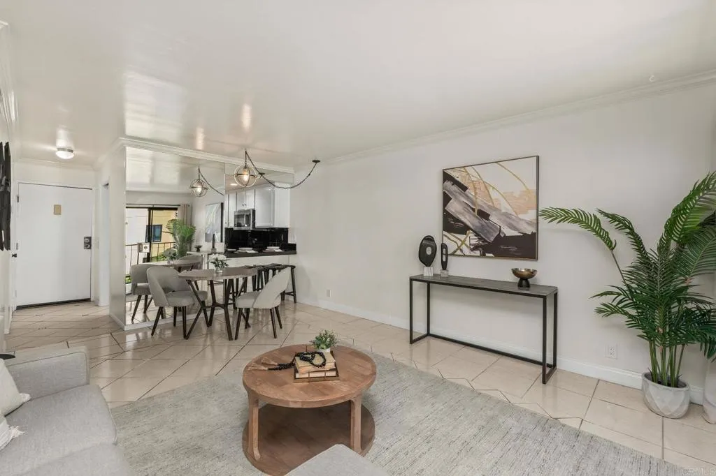 https://cdn.realtyfeed.com/cdn/127/306549478/7d67bc8e8bc110bd897ceb950d890029.webp