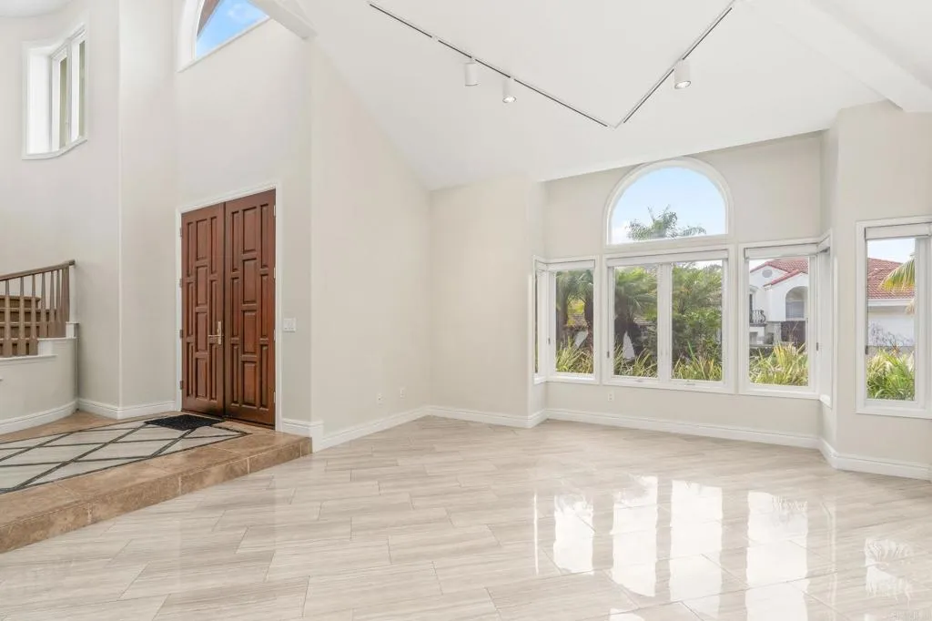 https://cdn.realtyfeed.com/cdn/127/306549502/1442f4738fc0dea408d7672d62fc17f0.webp
