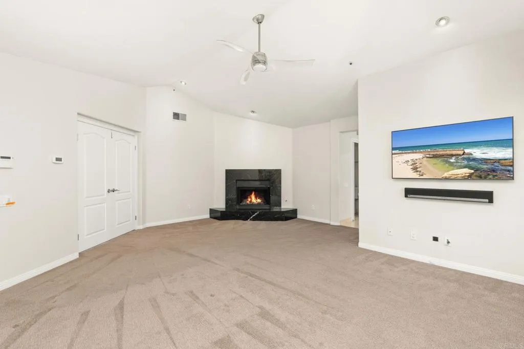 https://cdn.realtyfeed.com/cdn/127/306549502/631e0cf6650044c56af2e6bf2bc7bede.webp