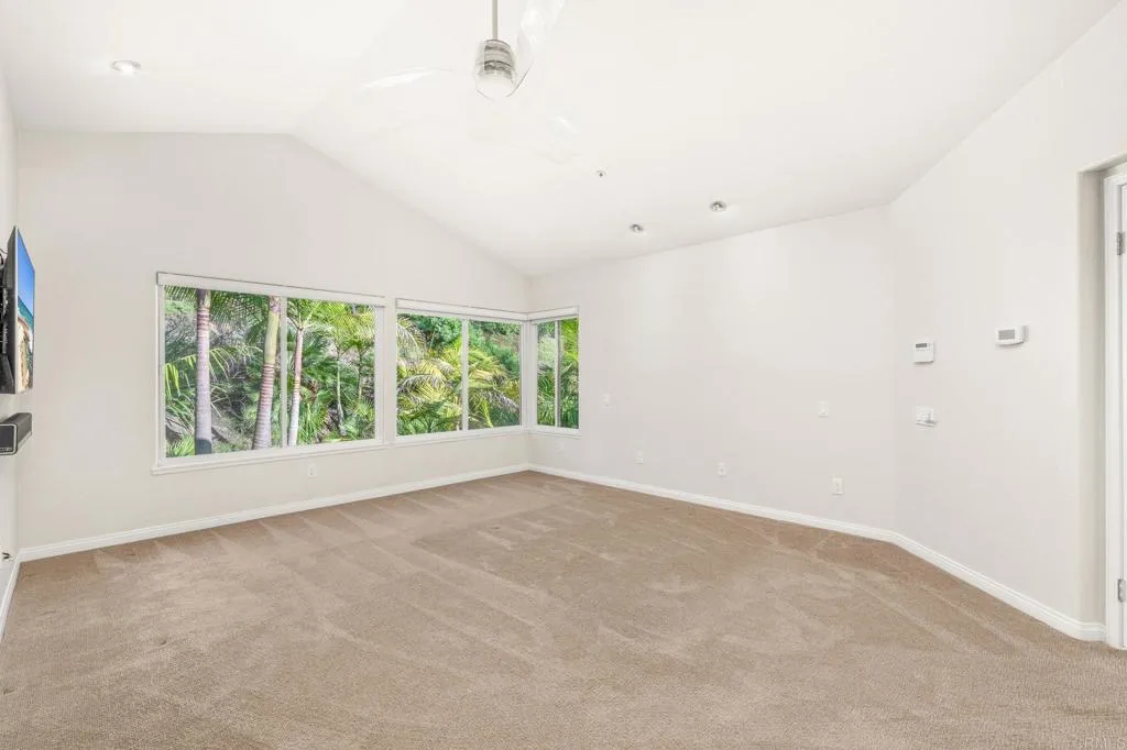 https://cdn.realtyfeed.com/cdn/127/306549502/f03f053ce8147ea68d15571d852ad70c.webp