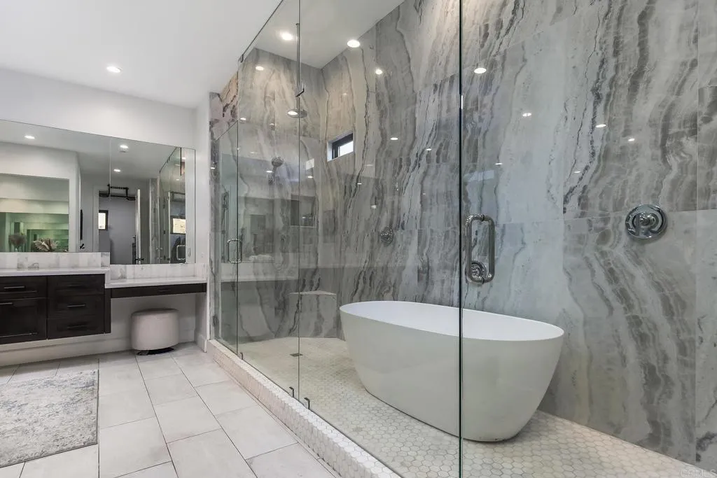 https://cdn.realtyfeed.com/cdn/127/306549617/4d02b1d30b53f35d31a1bc6a73d4414f.webp