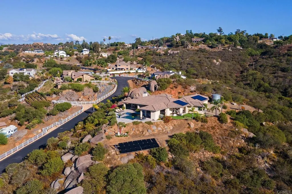 https://cdn.realtyfeed.com/cdn/127/306549617/5ac233f3079ba818bd2640831432f37f.webp