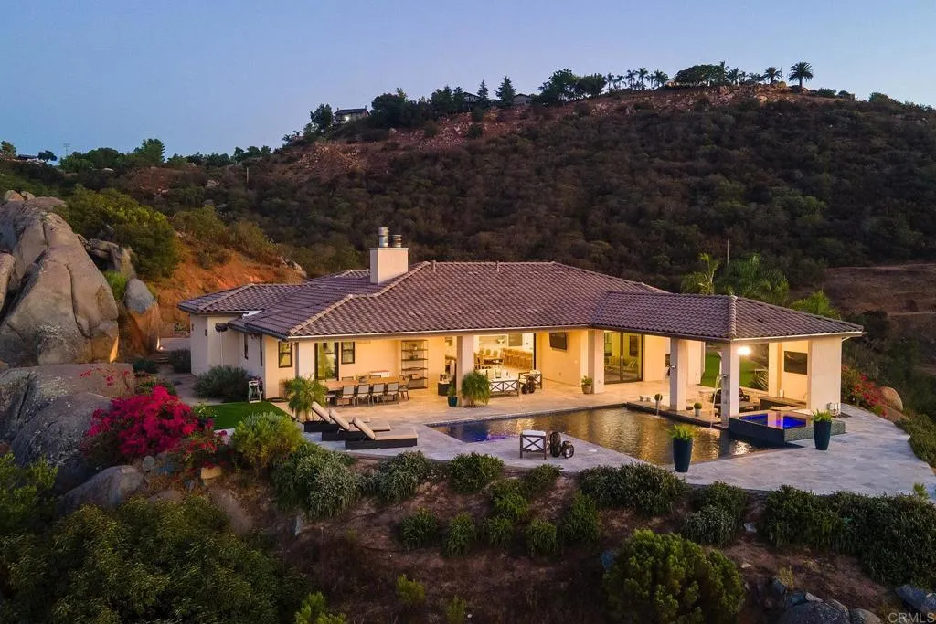 https://cdn.realtyfeed.com/cdn/127/306549617/d1cc8ad756fe4c5e8cbae309e6e027cc.webp