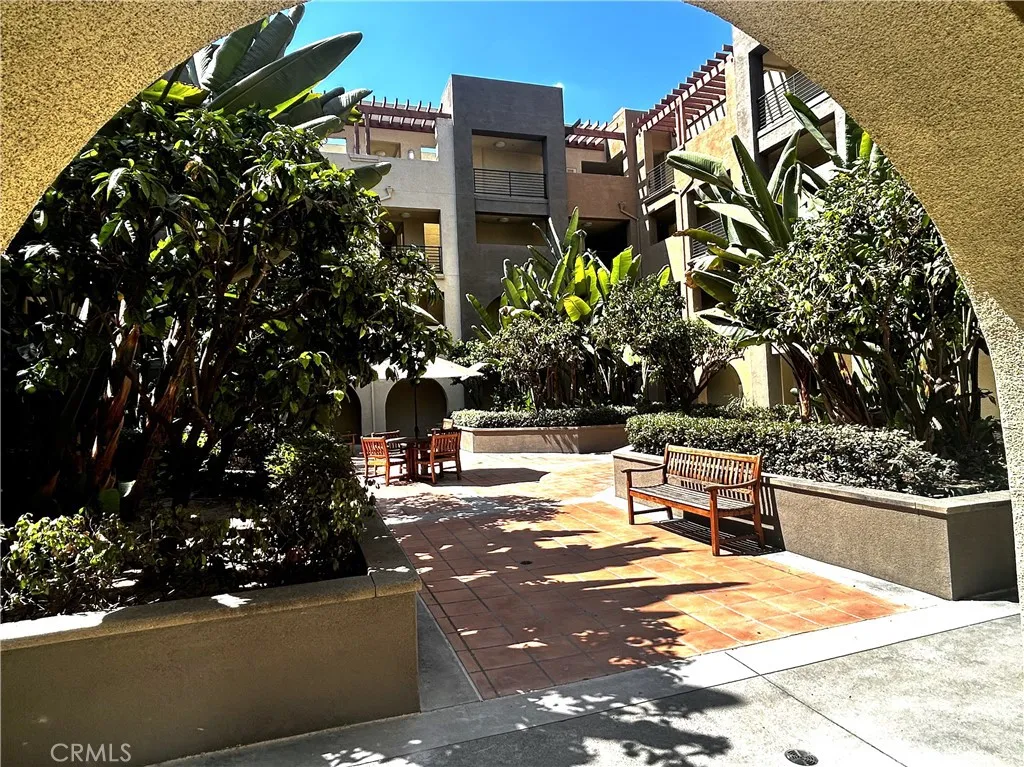 https://cdn.realtyfeed.com/cdn/127/306549628/0e761e7a4cbbea2b3e2fe8b5d627c073.webp