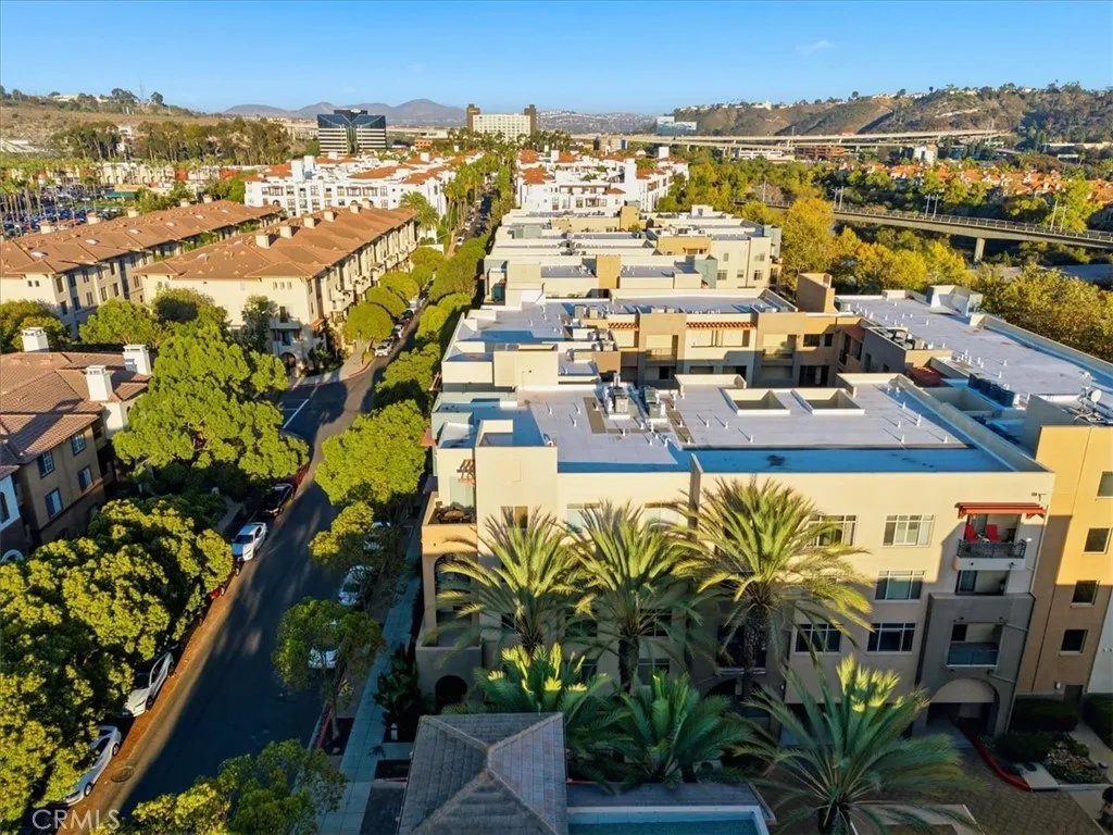 https://cdn.realtyfeed.com/cdn/127/306549628/46cb5b3ae2d8b6fdeaf38cb87b122646.webp