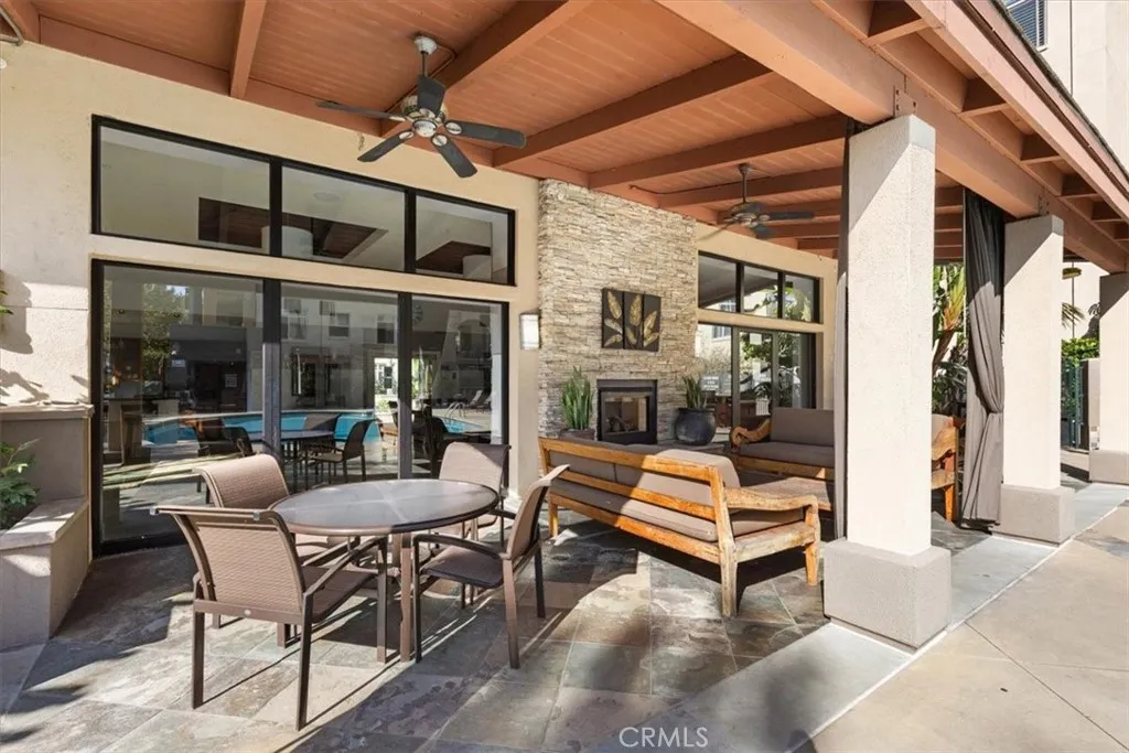 https://cdn.realtyfeed.com/cdn/127/306549628/8f8344f67c94608a8a1b86df75880279.webp