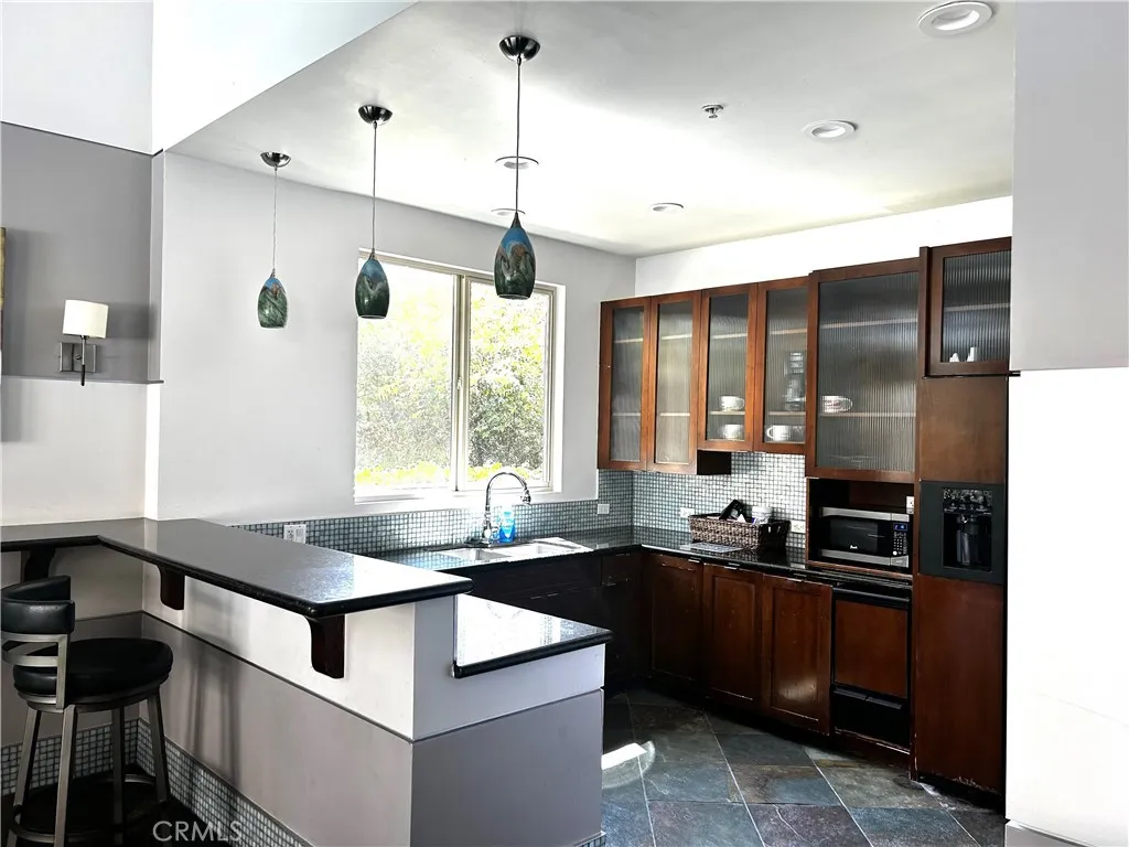 https://cdn.realtyfeed.com/cdn/127/306549628/ffefe62d9cd7d87f42cc5dc670c8d7b5.webp