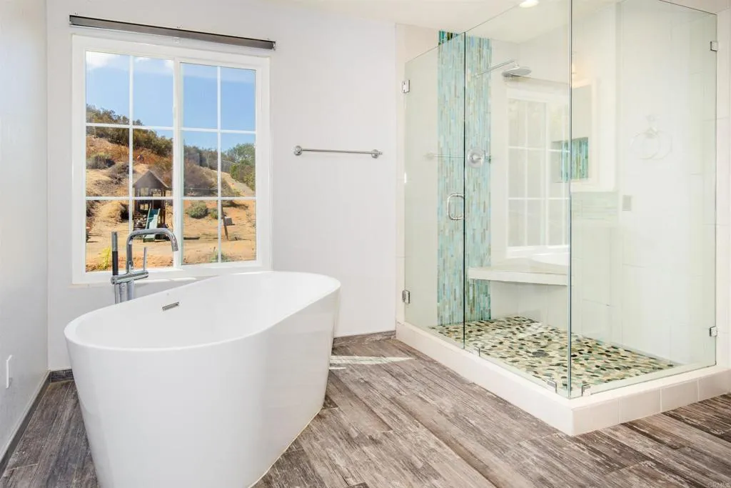 https://cdn.realtyfeed.com/cdn/127/306549655/13f7baddf2b63d151d414aa30a61f5b0.webp