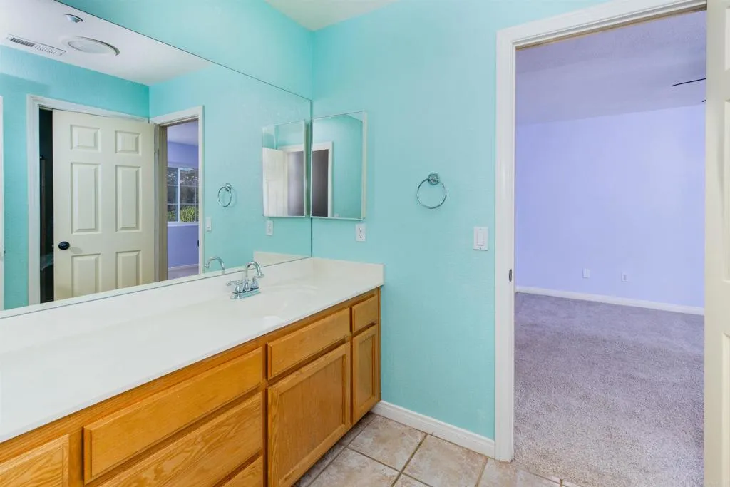 https://cdn.realtyfeed.com/cdn/127/306549655/4fb3c6a23a28b655a1ea478430d82b3b.webp