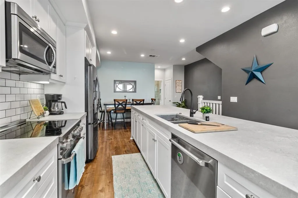 https://cdn.realtyfeed.com/cdn/127/306549668/247dda07cdc1b931000ba2851a43cbfd.webp