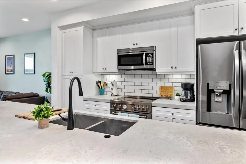 https://cdn.realtyfeed.com/cdn/127/306549668/ad025362da8e8a8ab998426bba20d903.webp
