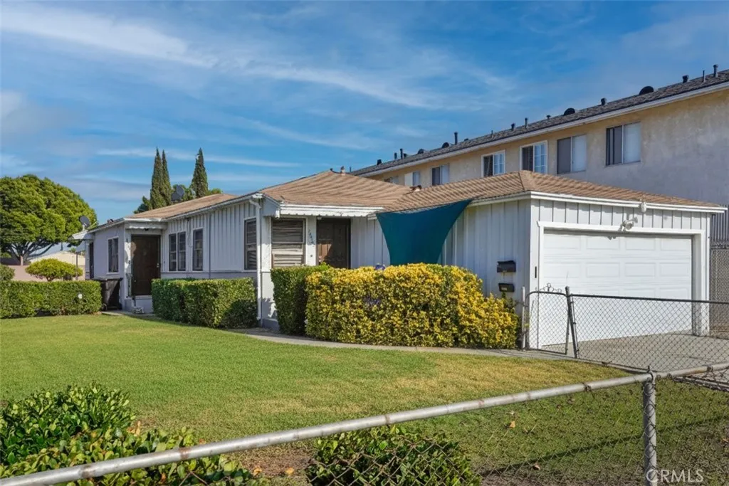 Lawndale, CA 90260