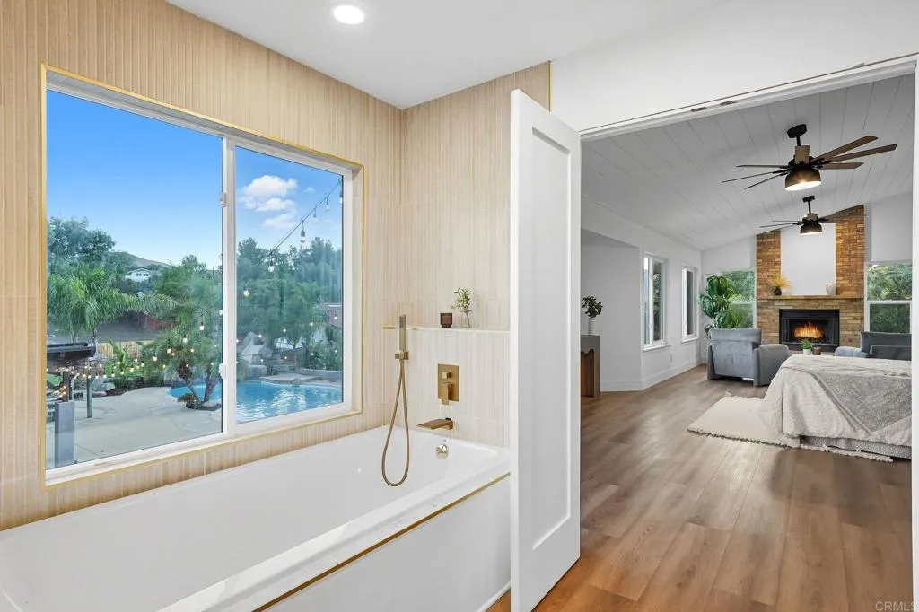 https://cdn.realtyfeed.com/cdn/127/306549717/1da0843e6d2760b7601880c3d2976122.webp