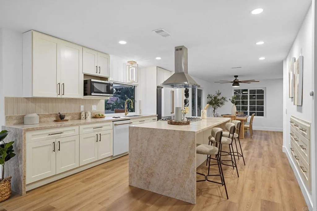 https://cdn.realtyfeed.com/cdn/127/306549717/1f4657a058e526ae31f23fa34e55fb0f.webp