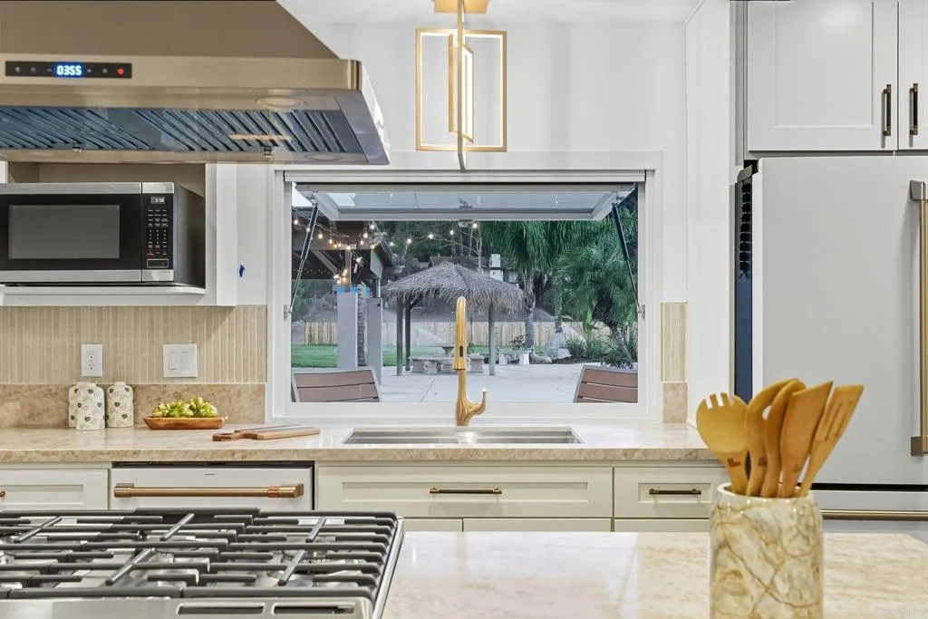 https://cdn.realtyfeed.com/cdn/127/306549717/48b0cd03d5375ecc670719471f979f85.webp