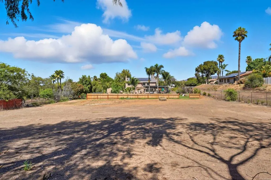 https://cdn.realtyfeed.com/cdn/127/306549717/ad78d6329d3fc2f7675f076cb0edadc9.webp