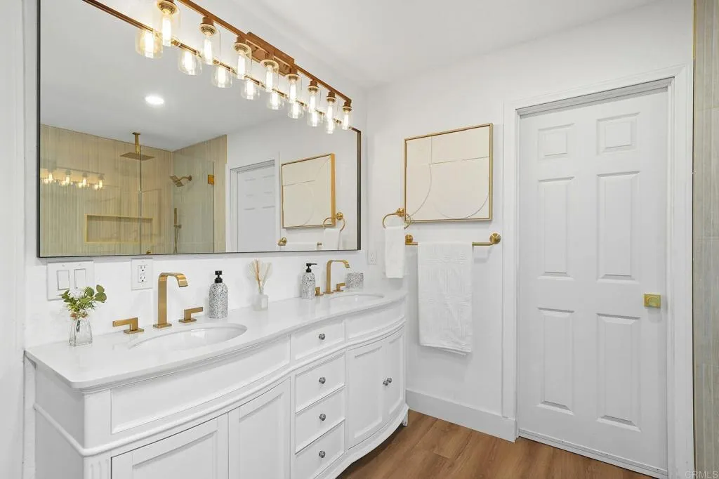 https://cdn.realtyfeed.com/cdn/127/306549717/bb81f7dd91f39e5d0e81e89f7b91dfea.webp