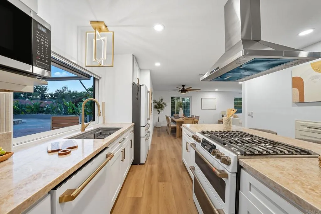 https://cdn.realtyfeed.com/cdn/127/306549717/c8bd5a6d6f1fcf2ccef2b67f30362993.webp