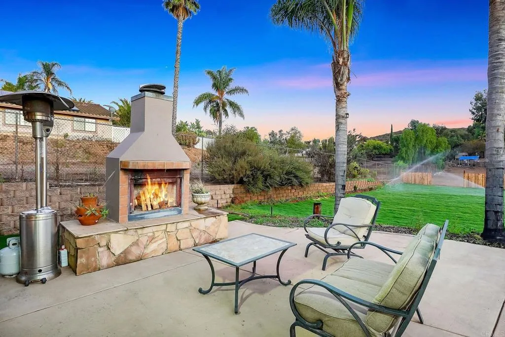 https://cdn.realtyfeed.com/cdn/127/306549717/e5dd074e7824b90c8d25894219a9373a.webp