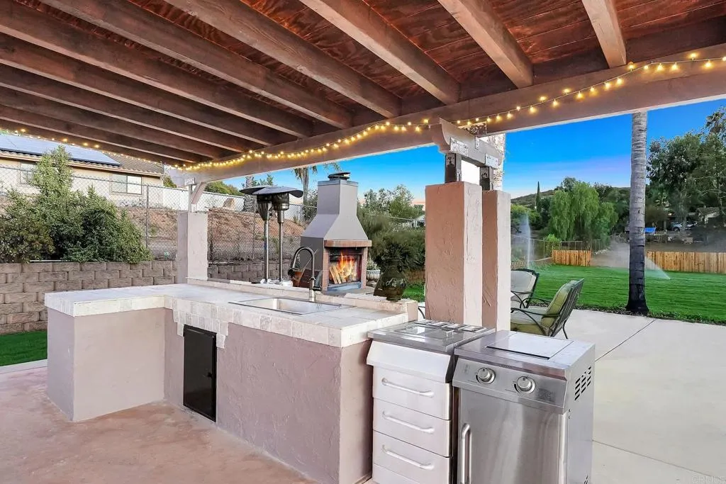 https://cdn.realtyfeed.com/cdn/127/306549717/f07998113ba537fde4f966d0b71d96cc.webp