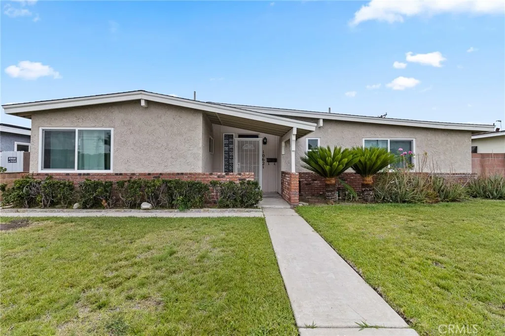 10621 Gilbert Street, Anaheim