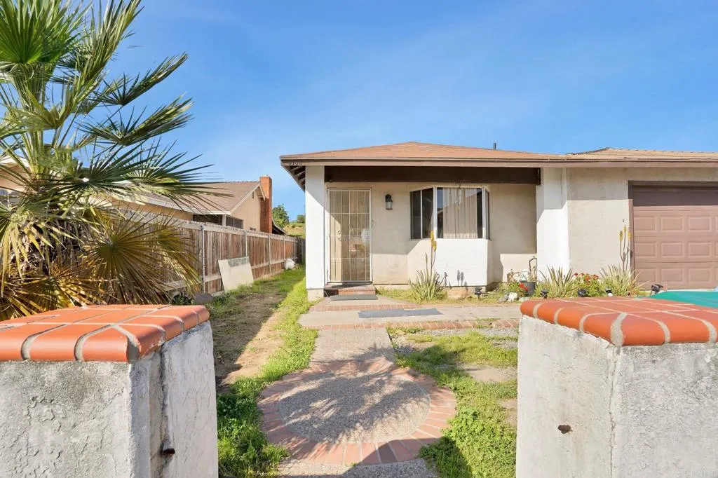 https://cdn.realtyfeed.com/cdn/127/306549812/1e93d7ae0bc5ccb5e27196d4b1a12ed3.webp