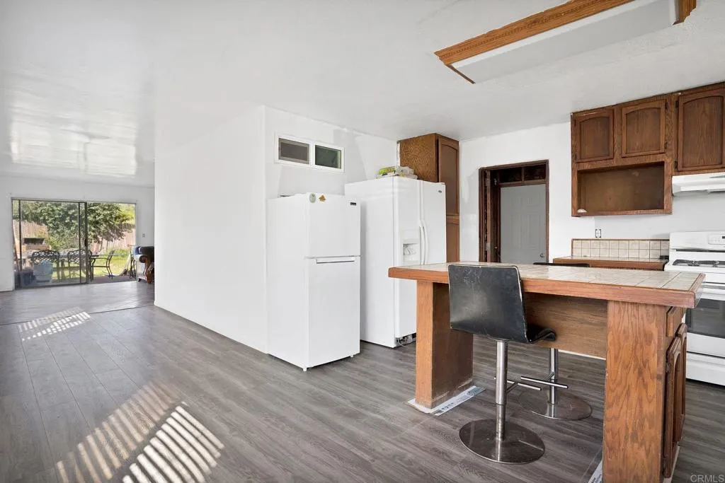 https://cdn.realtyfeed.com/cdn/127/306549812/83f943f25af0dd5ccdf8b62078a2f951.webp