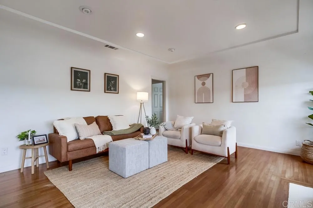 https://cdn.realtyfeed.com/cdn/127/306549829/31bb98b2d7de8bb6cc8cc5865e1c7b6d.webp