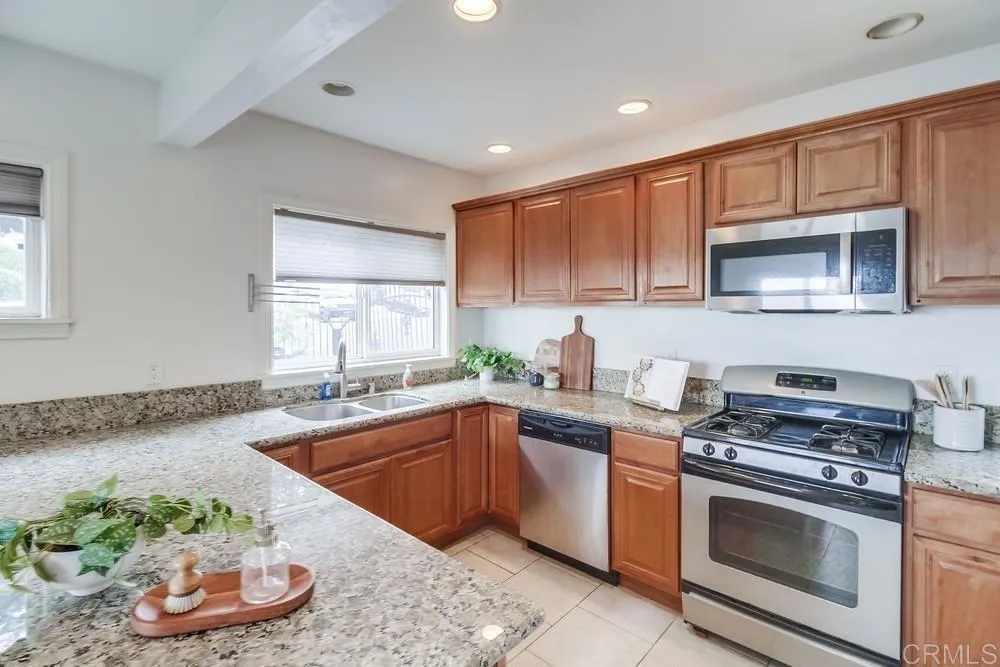 https://cdn.realtyfeed.com/cdn/127/306549829/a9750eea240cad6682f4485d039eb124.webp