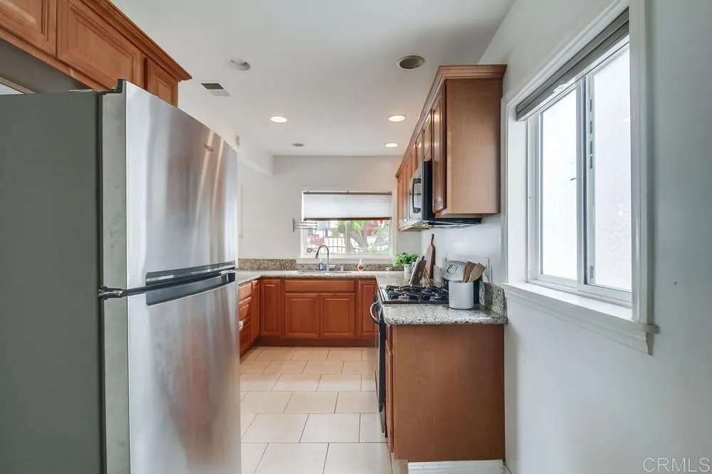 https://cdn.realtyfeed.com/cdn/127/306549829/e490674e416f6f07eb38ff192d30fcae.webp