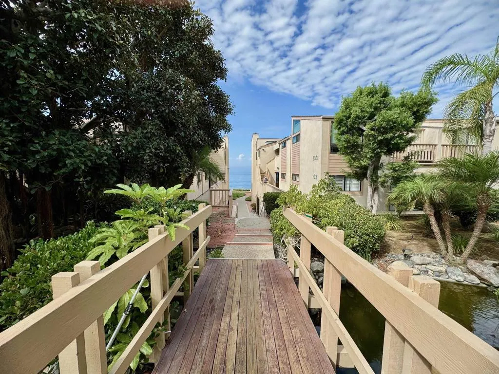 https://cdn.realtyfeed.com/cdn/127/306549869/5461ddbe1c1513bfb1d5e68eb0e62ccd.webp