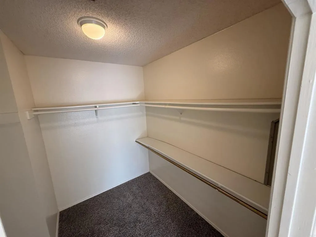 https://cdn.realtyfeed.com/cdn/127/306549881/fb94c1e87acac7b90286794df4726e72.webp