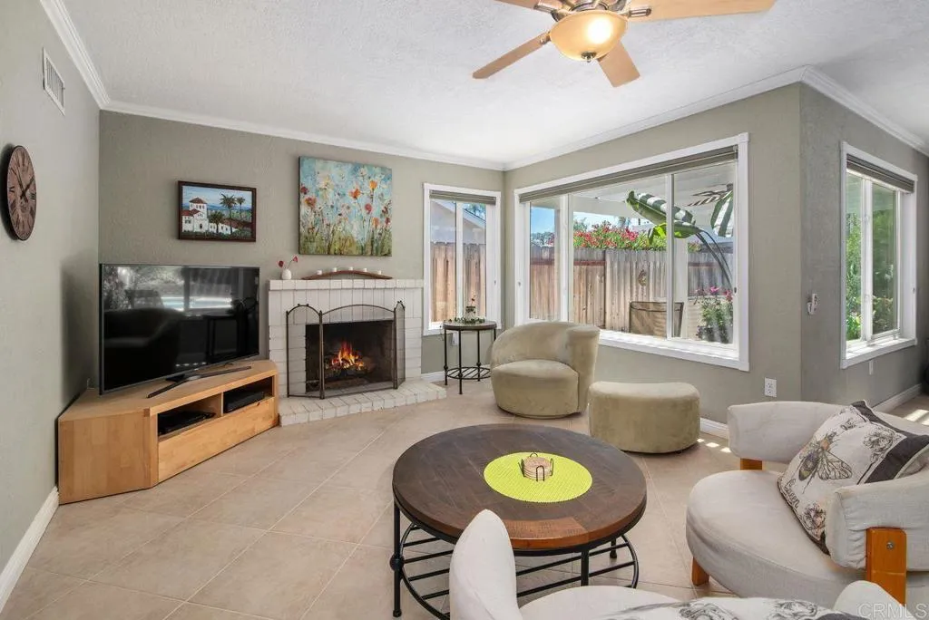 https://cdn.realtyfeed.com/cdn/127/306549936/631d2339745a9e401be61548644dcea4.webp
