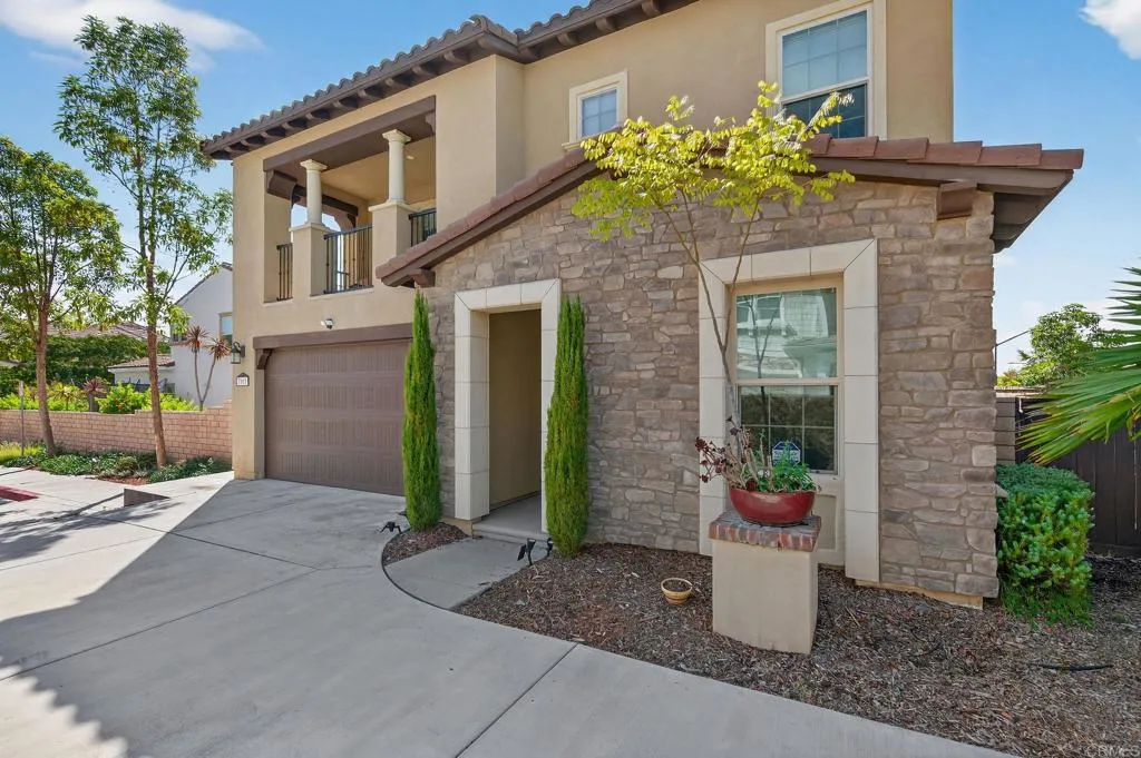 https://cdn.realtyfeed.com/cdn/127/306550011/01a881dece1534714da6541683e3c11b.webp