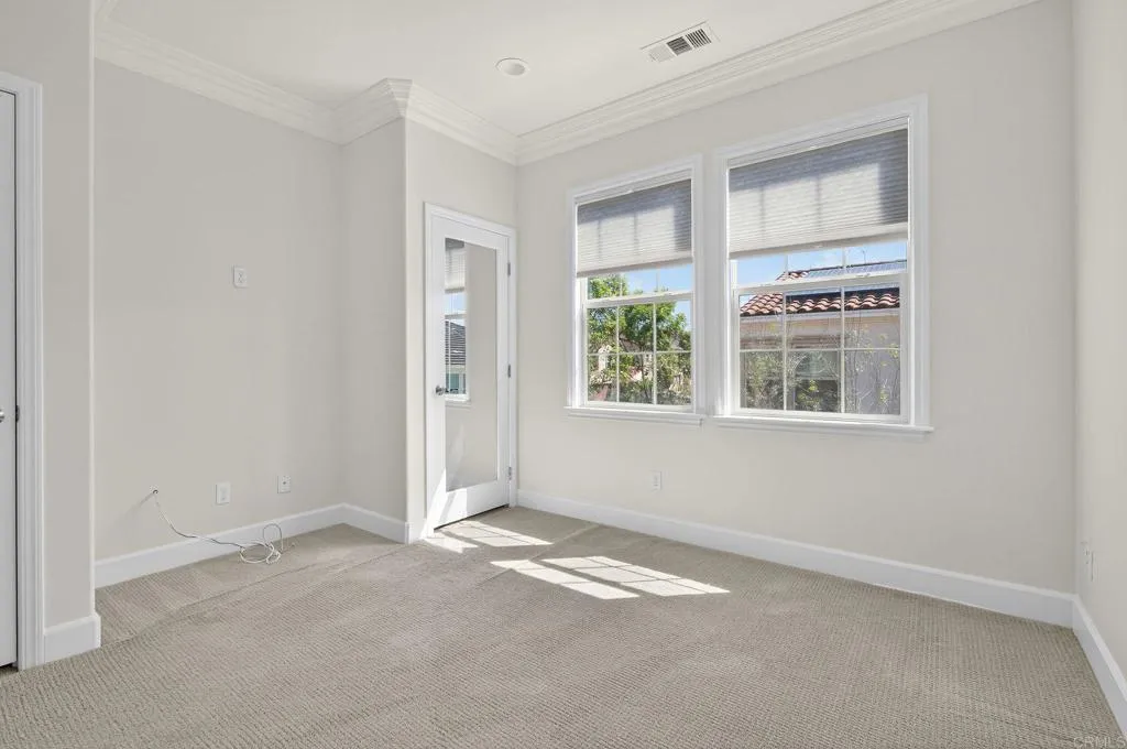 https://cdn.realtyfeed.com/cdn/127/306550011/73ee9571ccac9a4d19e2aed41dfa0ce4.webp