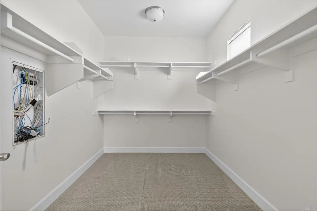 https://cdn.realtyfeed.com/cdn/127/306550011/fdfff200fb5d2d097a0ae44a3e98cb5e.webp