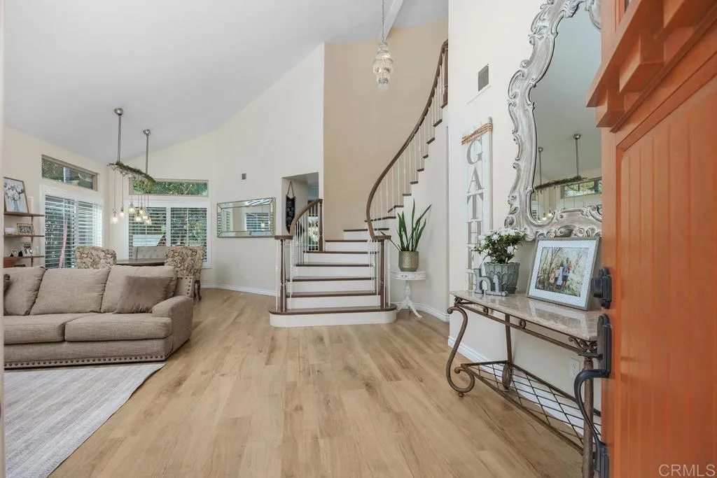 https://cdn.realtyfeed.com/cdn/127/306550055/1f57e8ffeb2c3477498db234576c0d8c.webp