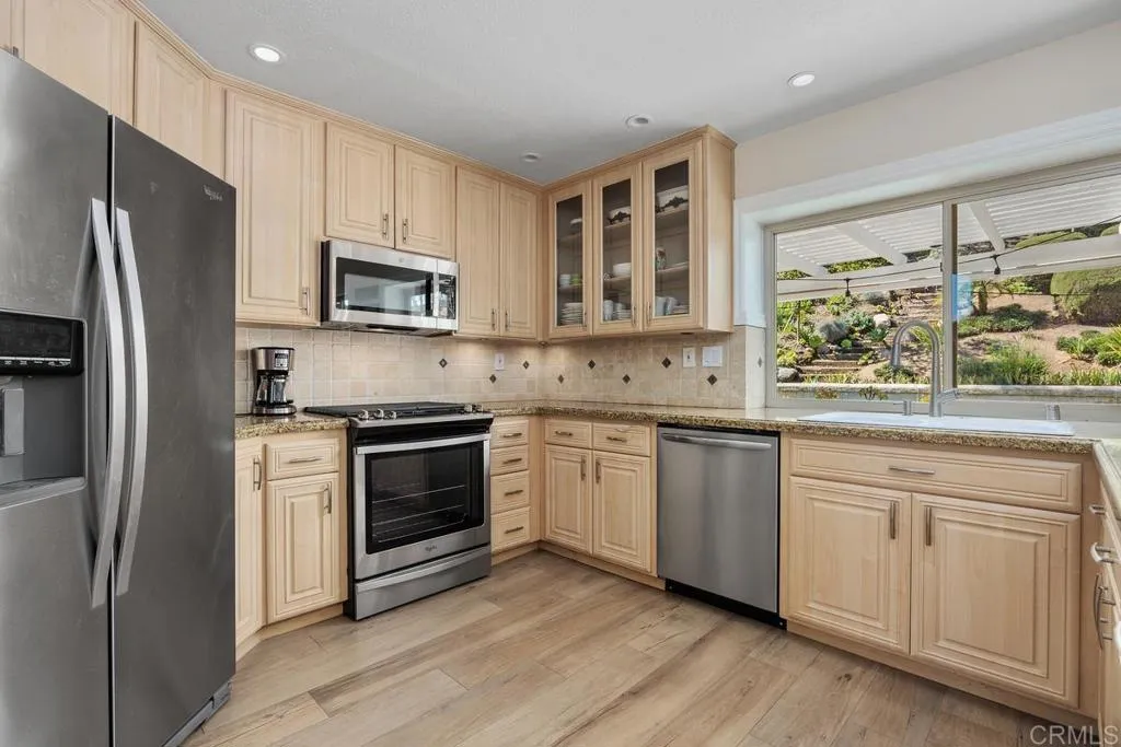 https://cdn.realtyfeed.com/cdn/127/306550055/2b0d6fd96a0aa03032a97ca47483fb3d.webp