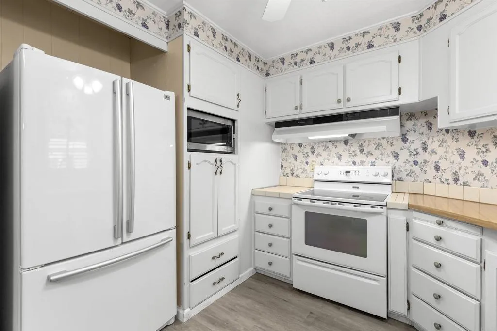 https://cdn.realtyfeed.com/cdn/127/306550119/b36c78796e6d1b1e7f79d49056f1e808.webp