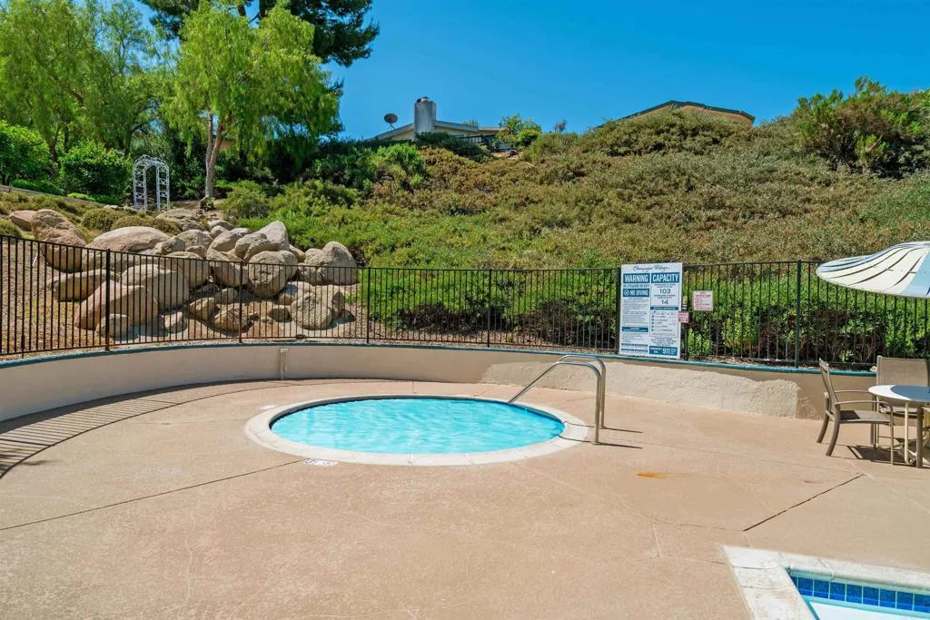 https://cdn.realtyfeed.com/cdn/127/306550119/b7273f2e46fcddea33302beb8732805d.webp